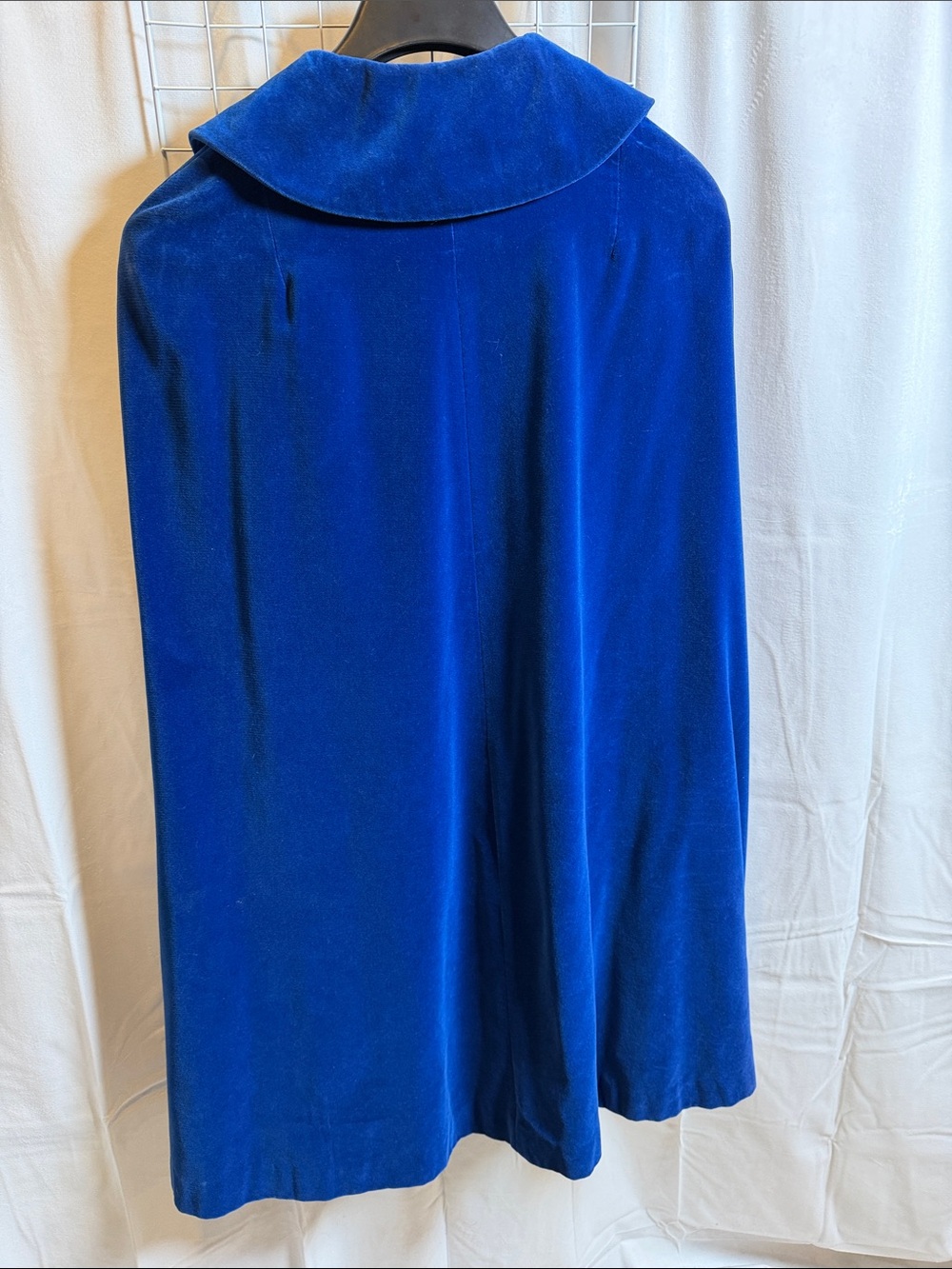 Vintage blue velvet capelet coat cape lined L.S. Ayres co Indiana - Picture 7 of 8